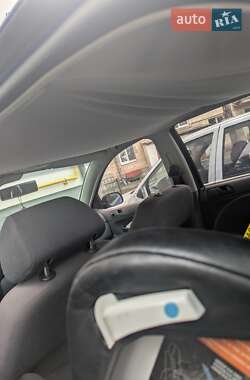 Хетчбек Skoda Fabia 2000 в 
