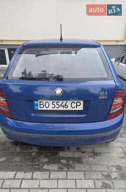 Хетчбек Skoda Fabia 2000 в 