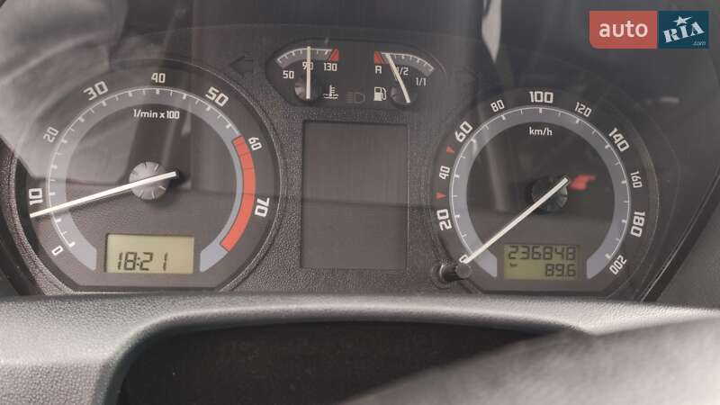 Хетчбек Skoda Fabia 2006 в Дрогобичі