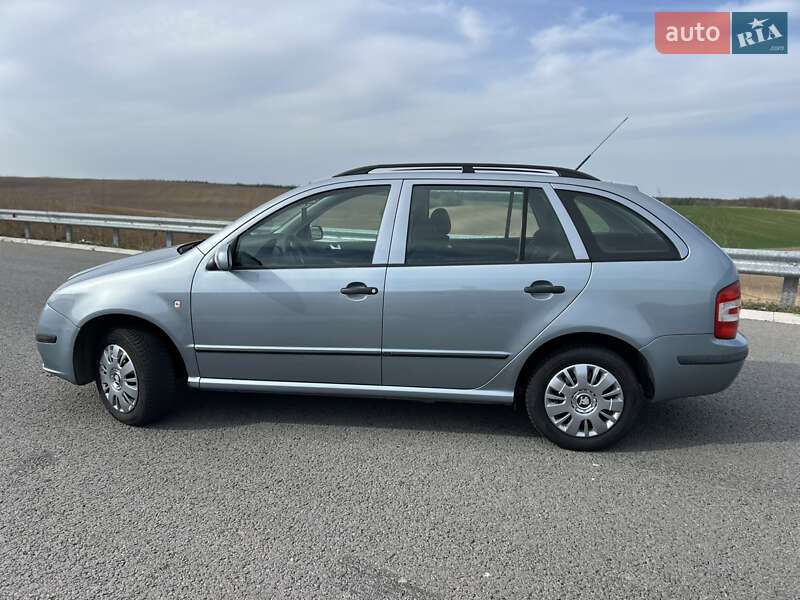 Универсал Skoda Fabia 2006 в Ровно
