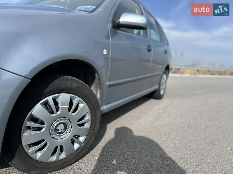 Универсал Skoda Fabia 2006 в Ровно