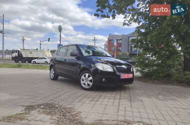 Хетчбек Skoda Fabia 2009 в 