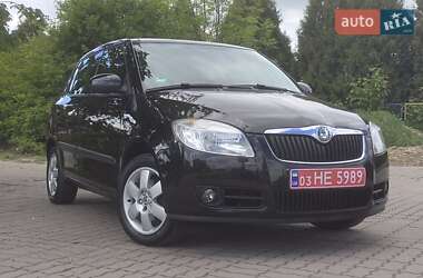 Хетчбек Skoda Fabia 2009 в 