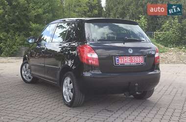 Хетчбек Skoda Fabia 2009 в 