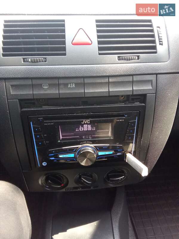 Універсал Skoda Fabia 2006 в Рівному фото 6 Універсал Skoda Fabia 2006 в Рівному