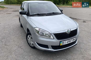 Хетчбек Skoda Fabia 2011 в 
