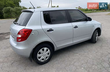 Хетчбек Skoda Fabia 2011 в 