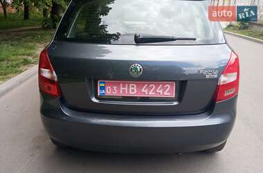 Хетчбек Skoda Fabia 2009 в 