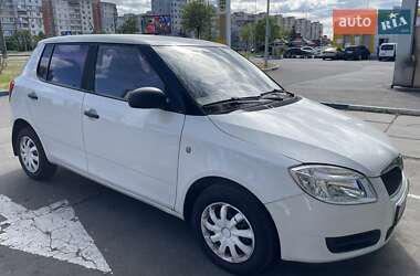 Хетчбек Skoda Fabia 2008 в Києві