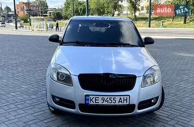Хетчбек Skoda Fabia 2008 в 