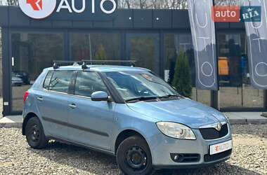 Хэтчбек Skoda Fabia 2008 в 