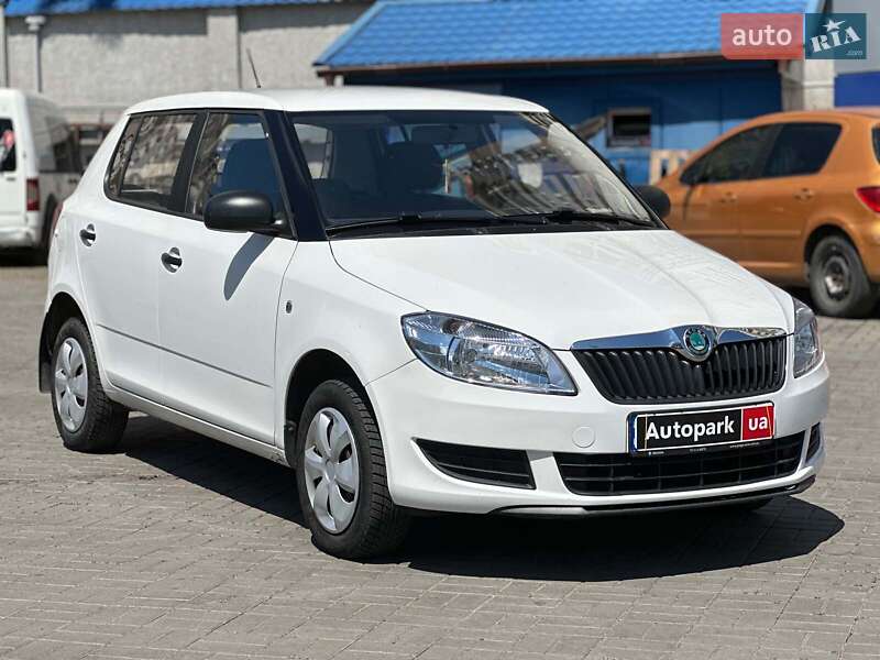 Хэтчбек Skoda Fabia 2011 в Одессе