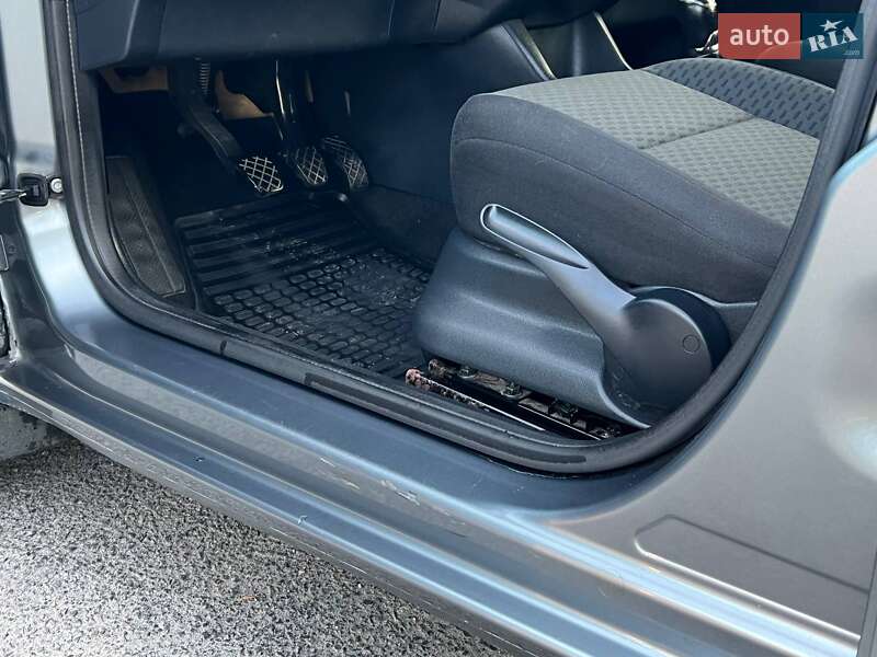 Хэтчбек Skoda Fabia 2014 в Лубнах