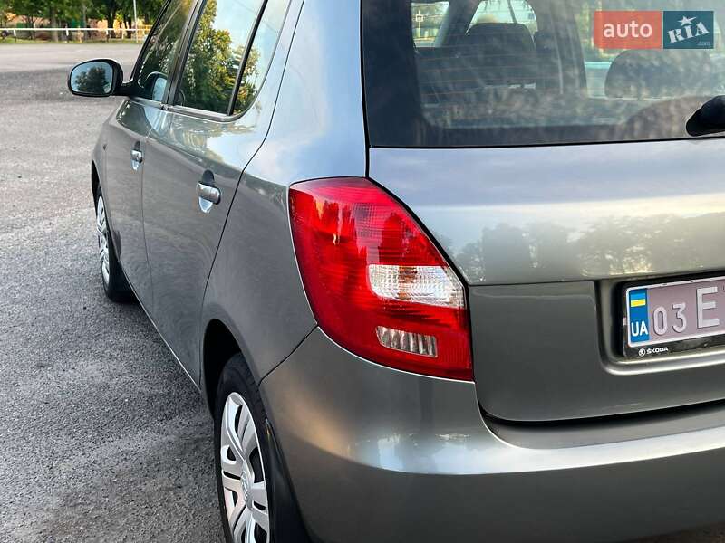 Хэтчбек Skoda Fabia 2014 в Лубнах