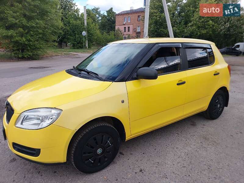 Хетчбек Skoda Fabia 2008 в Харкові