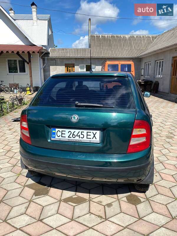 Хэтчбек Skoda Fabia 2001 в Черновцах