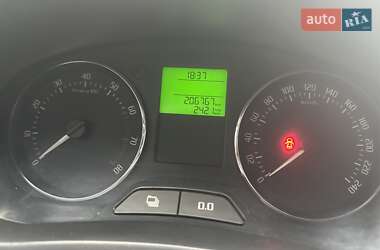 Хэтчбек Skoda Fabia 2013 в 