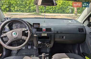 Хэтчбек Skoda Fabia 2003 в 