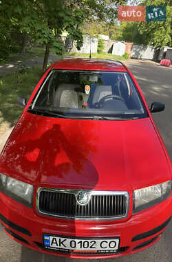Хетчбек Skoda Fabia 2006 в 