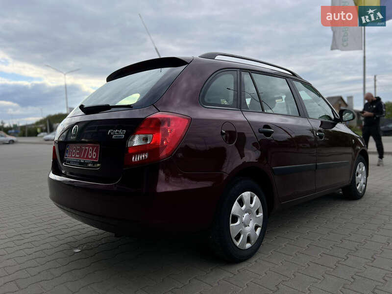 Універсал Skoda Fabia 2010 в Нововолинську