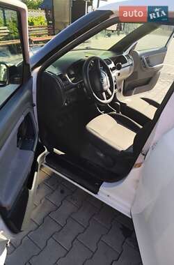 Хетчбек Skoda Fabia 2011 в 