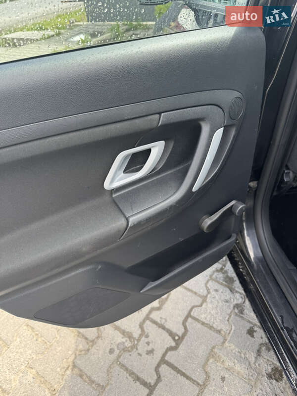 Универсал Skoda Fabia 2009 в Косове