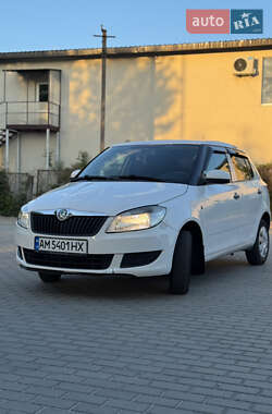 Хетчбек Skoda Fabia 2011 в 