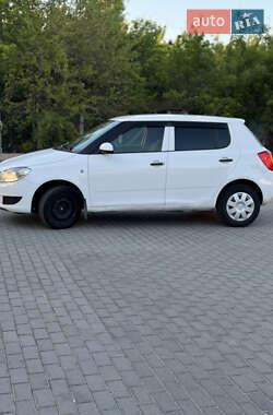 Хетчбек Skoda Fabia 2011 в 