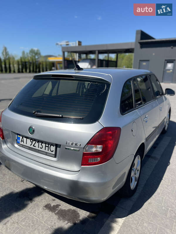 Універсал Skoda Fabia 2012 в Надвірній