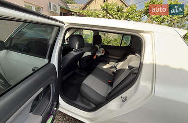 Хэтчбек Skoda Fabia 2014 в 