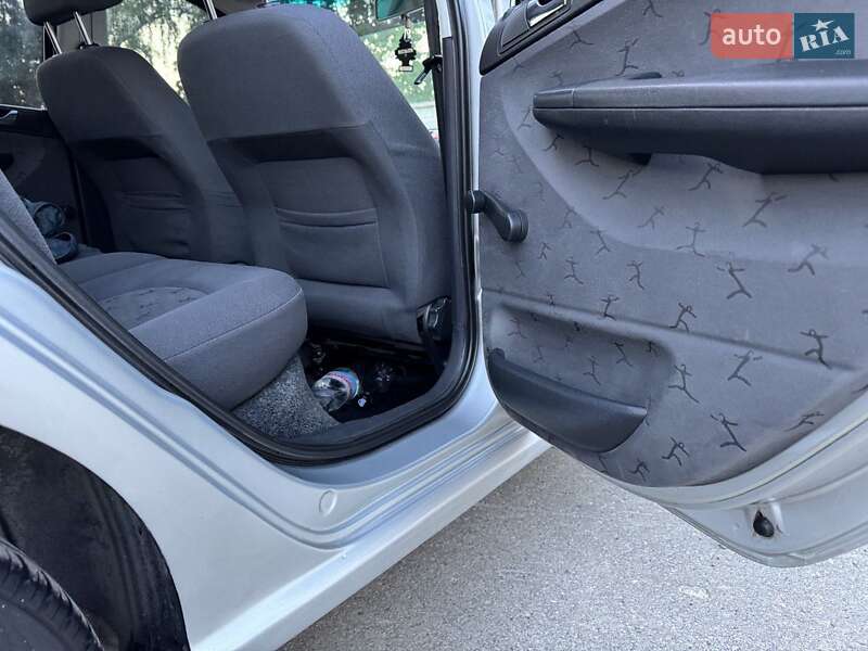 Універсал Skoda Fabia 2004 в Києві