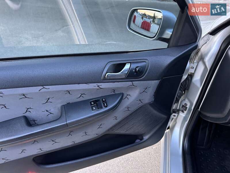 Універсал Skoda Fabia 2004 в Києві