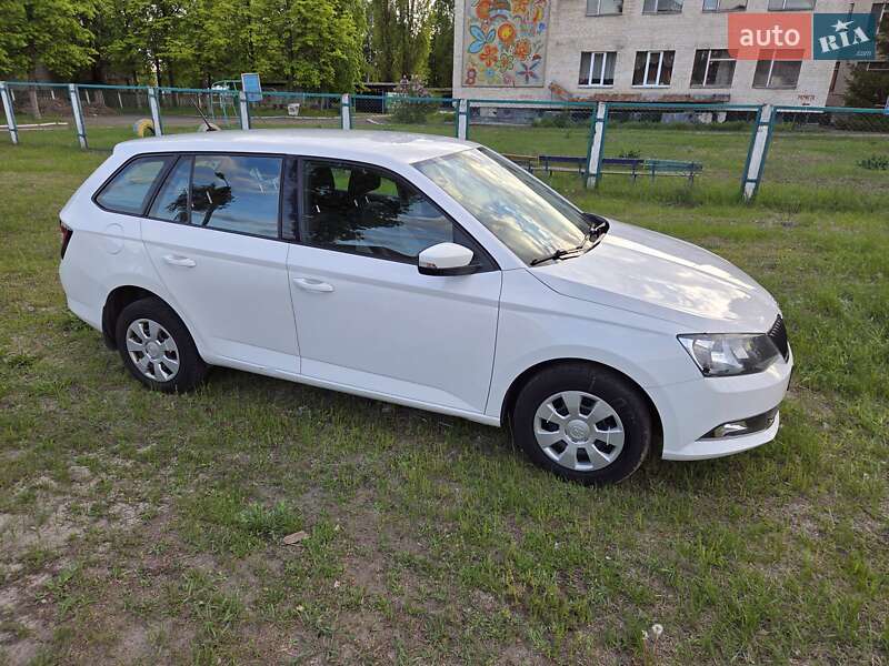 Универсал Skoda Fabia 2017 в Шостке