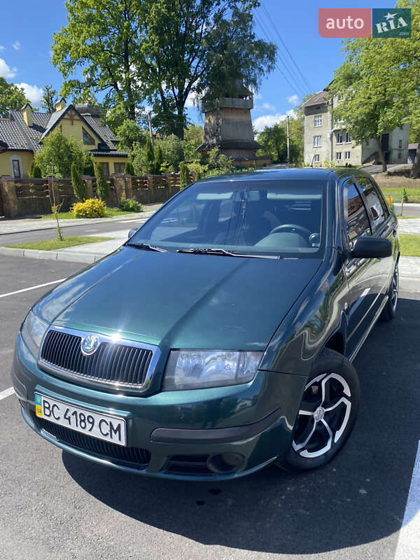 Хэтчбек Skoda Fabia 2007 в 