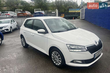 Хэтчбек Skoda Fabia 2021 в 