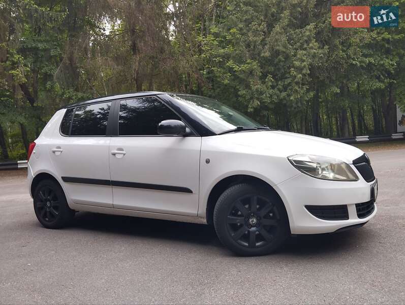 Хэтчбек Skoda Fabia 2011 в Березане фото 2 Хэтчбек Skoda Fabia 2011 в Березане