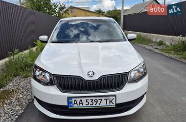 Хэтчбек Skoda Fabia 2018 в 