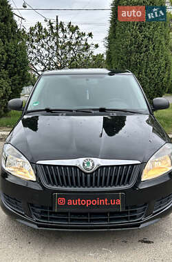 Хэтчбек Skoda Fabia 2010 в Сумах