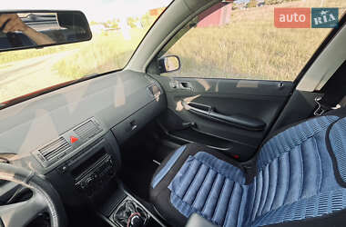 Хэтчбек Skoda Fabia 2005 в 