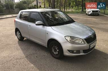 Хэтчбек Skoda Fabia 2014 в Киеве