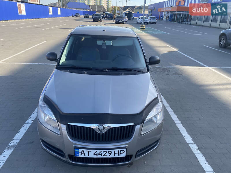 Хэтчбек Skoda Fabia 2007 в Калуше