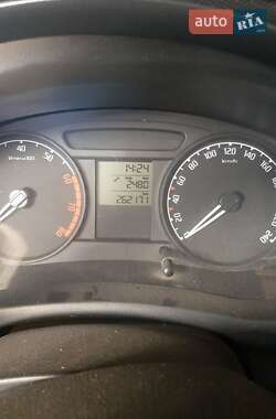 Хетчбек Skoda Fabia 2010 в 