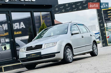 Седан Skoda Fabia 2003 в 