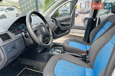 Седан Skoda Fabia 2003 в 