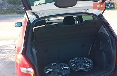 Хэтчбек Skoda Fabia 2010 в 