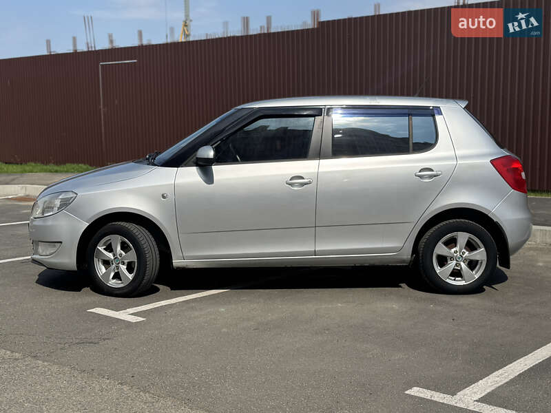 Хетчбек Skoda Fabia 2011 в Умані