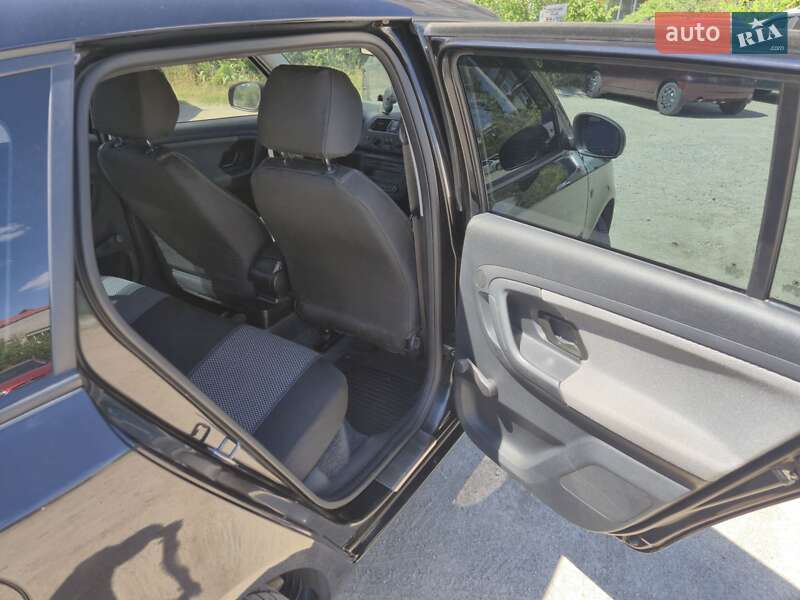 Универсал Skoda Fabia 2010 в Запорожье