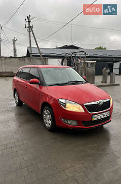 Універсал Skoda Fabia 2011 в Львові