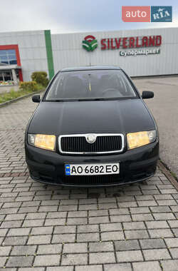 Седан Skoda Fabia 2006 в Тячеві