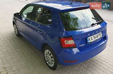 Хэтчбек Skoda Fabia 2019 в 